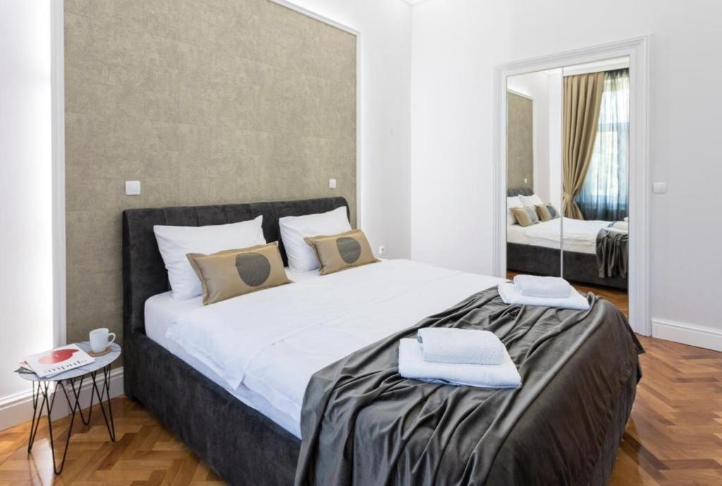 Lux Nice City Center With Private Parking 萨格勒布 外观 照片